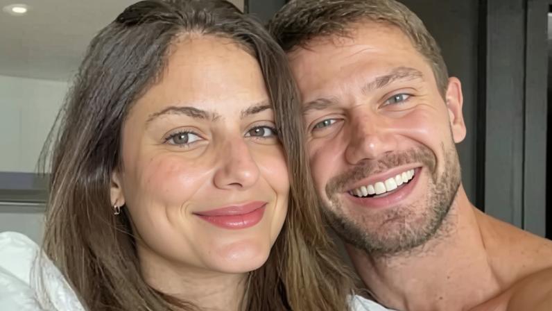 Jonas Sulzbach relembra namoro com Mari Gonzalez após eliminação do BBB 26: “Foi intenso”