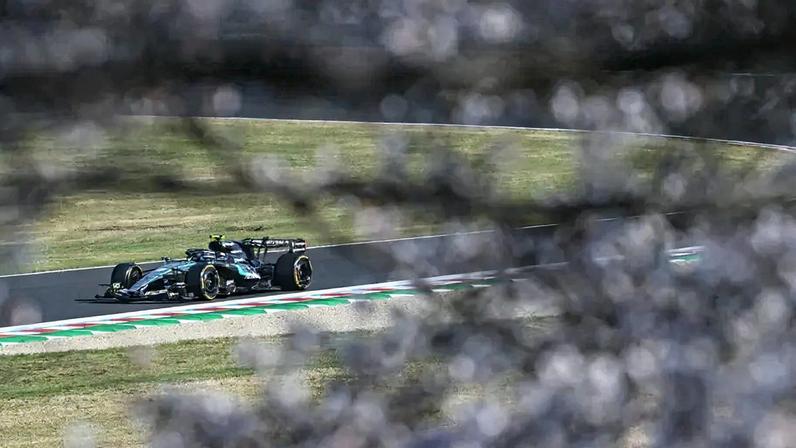 Kimi Antonelli lidera FP3; Bortoleto é 9º