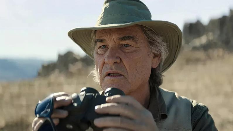 Kurt Russell afirma que gravar uma série equivale a cinco filmes