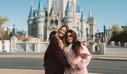 Lauana Prado curte férias na Disney com Tati Dias durante a gravidez