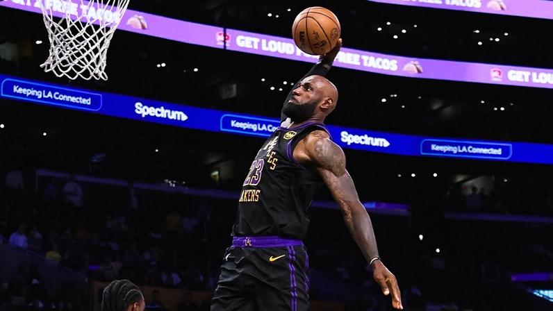 LeBron James deve disputar mais uma temporada na NBA