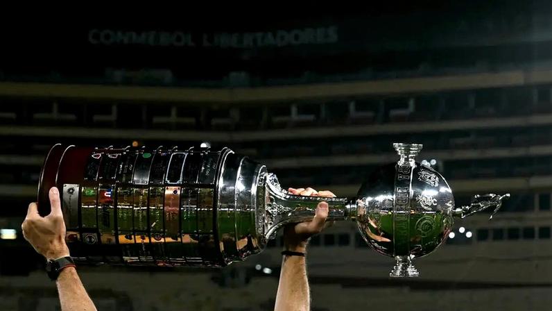 Taça da Libertadores da América de 2025 (Foto: Luis Acosta/AFP)