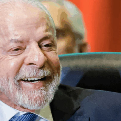 Lula cita gastos com cães e afirma que chineses não enfrentam esse problema