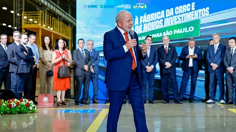 Lula participou nesta 4ª feira (25.mar.2026) da inauguração da fábrica da CRRC Brasil Equipamentos Ferroviários em Araraquara (SP)