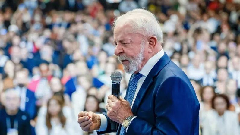 O presidente Lula voltou a afirmar nesta 5ª feira (19.mar) que pretende ser candidato nas eleições deste ano