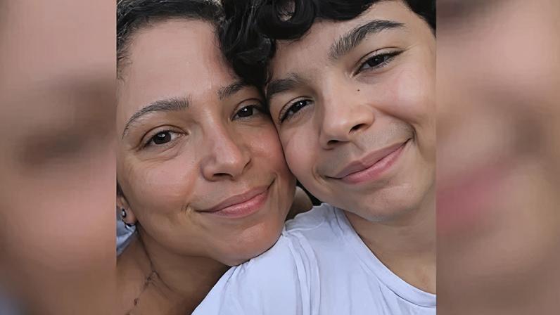 Filho de humorista e mãe da criança morreram após colisão de moto elétrica com ônibus na Tijuca (RJ).