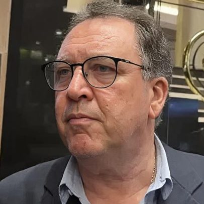 Presidente do Santos rebate Neymar sobre rescisão envolvendo zagueiro