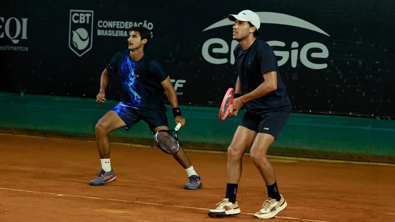 Marcondes, Ribeiro e Zormann disputam as semifinais de duplas em Brasília