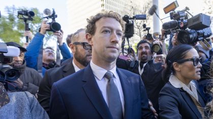 CEO da Meta, Mark Zuckerberg, chegando ao Tribunal Superior de Los Angeles em 18 de fevereiro de 2026