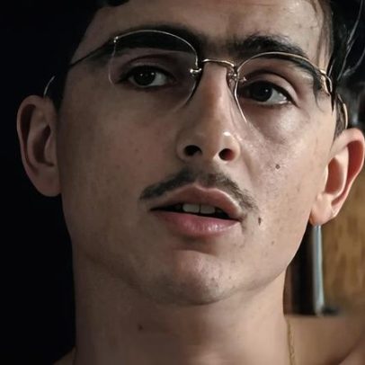 Timothée Chalamet altera intencionalmente sua visão para o papel em Marty Supreme