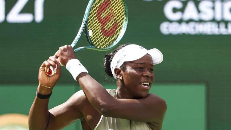 Mboko se recupera e fecha em dois sets; Raducanu avança