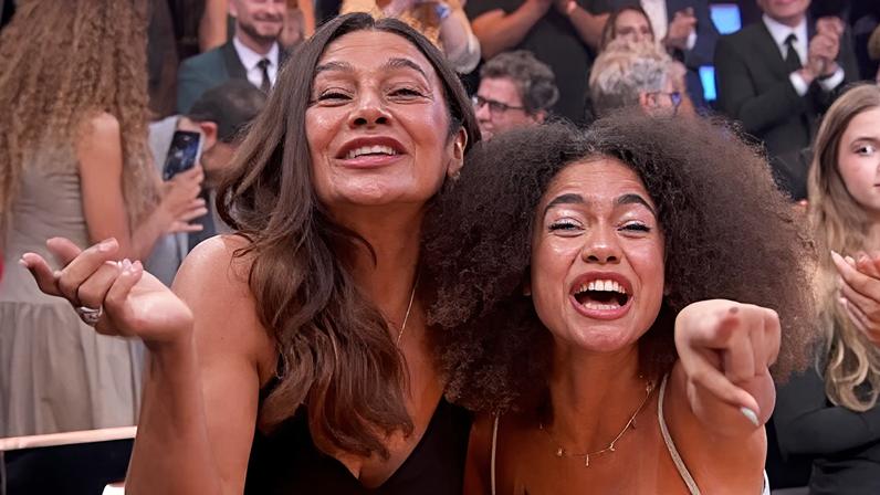 Dira Paes e Alana Cabral mandam recado para Sophie Charlotte no Melhores do Ano 2025