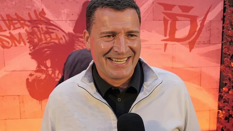 Ex-chefe da Blizzard, hoje à frente de empresa de jogos de azar, orienta Crimson Desert sobre IA