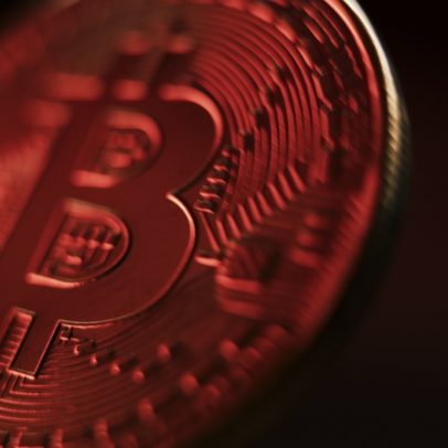 Bitcoin cai mesmo com entradas de ETFs de US$ 1 bilhão
