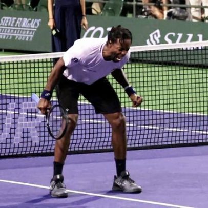 Monfils destaca apoio do público na reta final de carreira