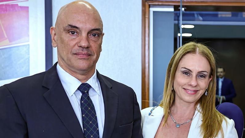 Alexandre de Moraes, ministro do STF, com a esposa Viviane Barci de Moraes - 01/01/2023 — Foto: Ricardo Stuckert/PR
