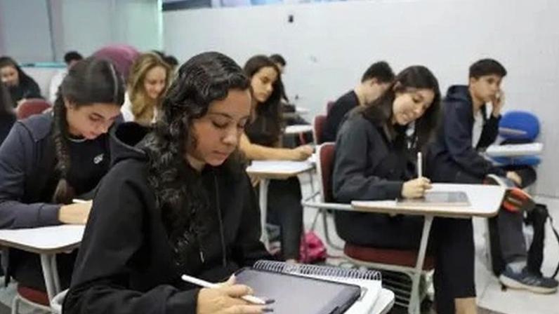 Cenário evidencia a busca crescente do público feminino por formação e qualificação profissional
