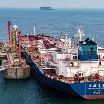 Preço do petróleo sobe com ataques entre Israel e Irã; bolsas recuam
