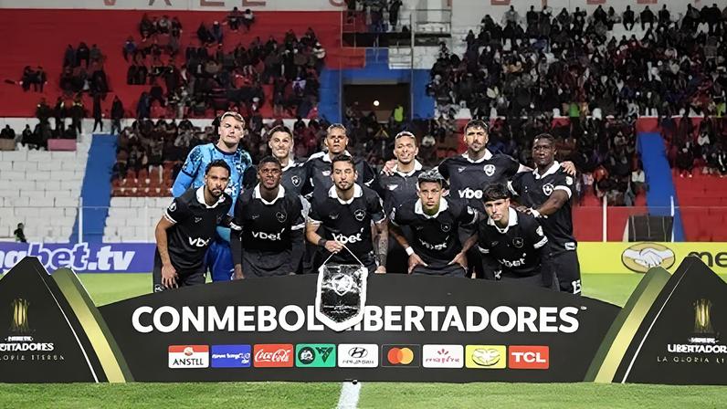 Equipe do Botafogo que enfrentou o Nacional Potosí pela estreia na Libertadores 2026