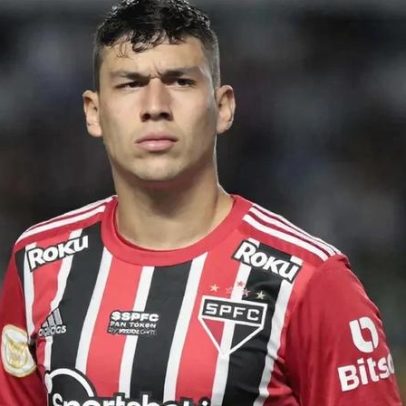 Botafogo fecha acordo por Ferraresi, jogador do São Paulo