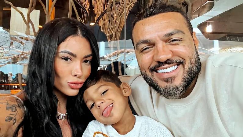 Namorada de Belo, Rayane Figliuzzi comenta possibilidade de aumentar a família: “Soweta?”