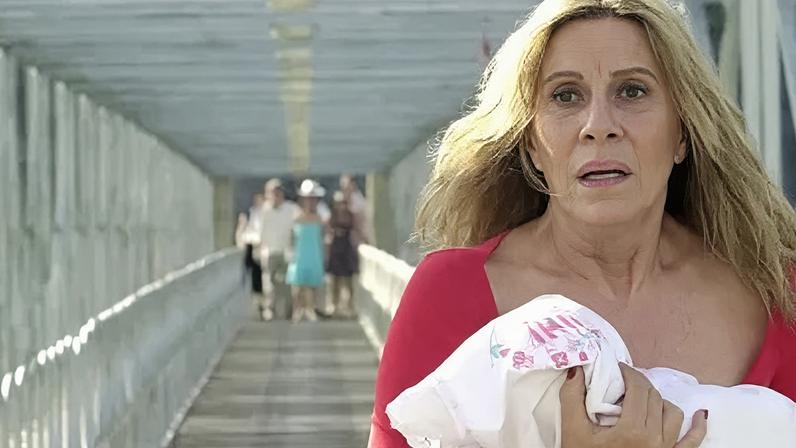 Renata Sorrah foi Nazaré Tedesco em "Senhora do Destino"