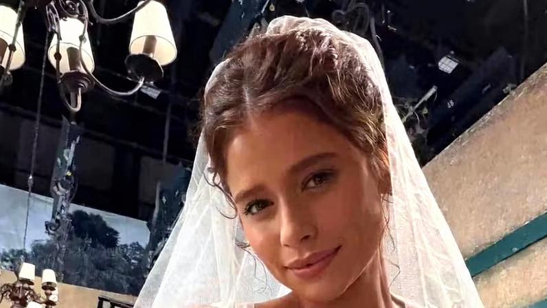 Isadora Cruz usa vestido de noiva sustentável em Coração Acelerado