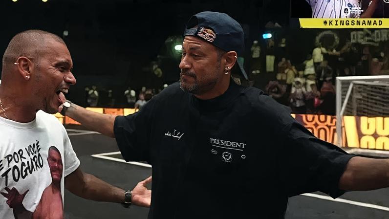 Neymar comemora com Cris Guedes gol marcado na Kings League; craque ficou de fora da convocação para a Seleção Brasileira nesta segunda-feira (16)