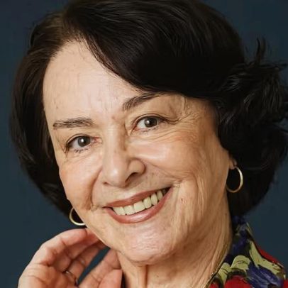 Nívea Maria afirma que artista não precisa buscar celebridade
