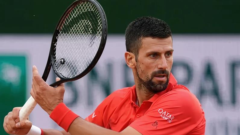 Novak Djokovic bateu o francês Corentin Moutet na segunda rodada de Roland Garros