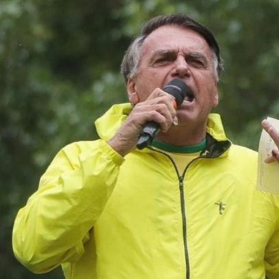 Bolsonaro está na UTI com broncopneumonia, aponta boletim médico