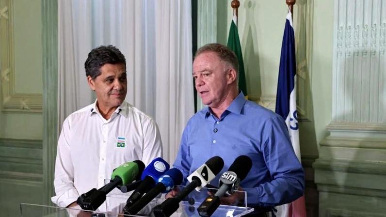 Renato Casagrande (PSB) anunciou que deixará o governo do ES em abril para disputar eleições