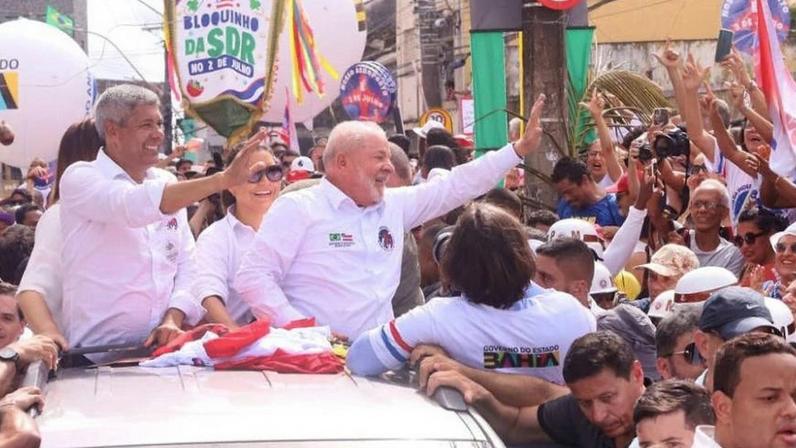 O presidente Lula nas comemorações do Bicentenário da Independência do Brasil em Salvador, ao lado do governador da Bahia, Jerônimo Rodrigues (PT)