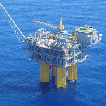 Agência Internacional de Energia pede liberação de reservas emergenciais de petróleo para conter alta dos preços