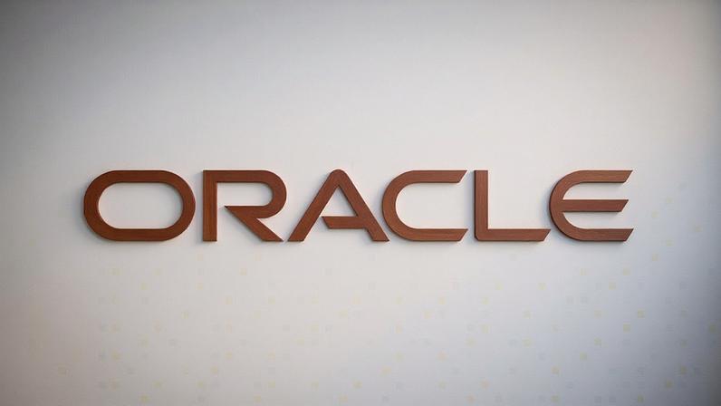 A receita total da Oracle foi de US$ 17,2 bilhões no trimestre encerrado em fevereiro de 2026