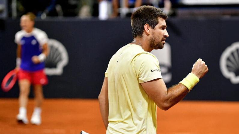 Orlandinho bate recorde pessoal e se torna o número 1 do Brasil nas duplas