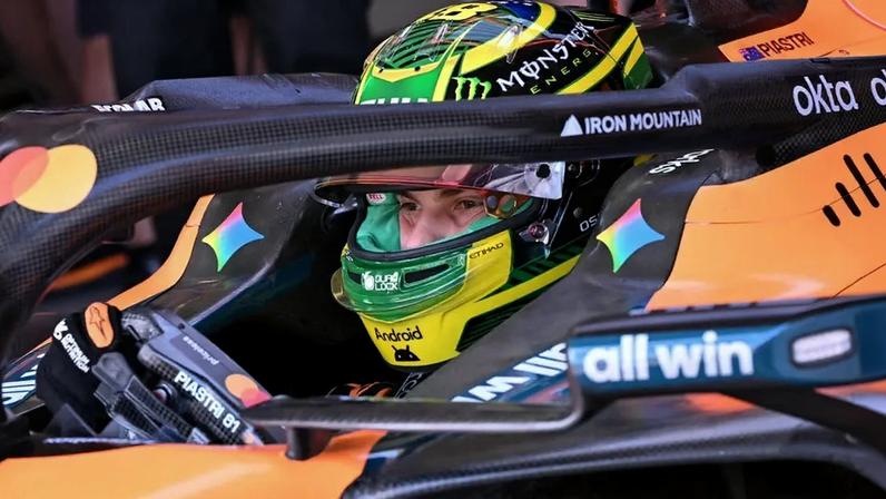 Oscar Piastri em treino do GP da Austrália pela F1 2026 (Foto: WILLIAM WEST / AFP)