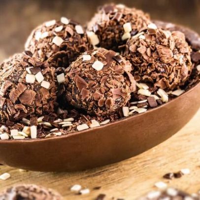 Ovo de Páscoa de colher ganha 7 receitas caseiras fáceis