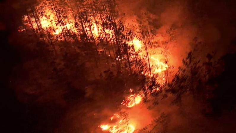 Incêndios em charneiras são tratados como suspeitos