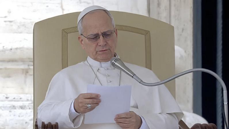 Jesus é o Rei da Paz, que rejeita a guerra, a quem ninguém pode usar para justificar a guerra”, disse o papa Leão 14 (foto)