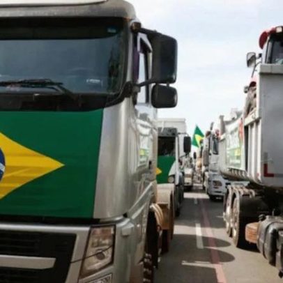 Caminhoneiros adiam decisão sobre greve após MP do piso do frete