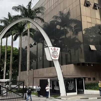 Bate-boca entre presidentes leva Corinthians a cancelar votação do estatuto