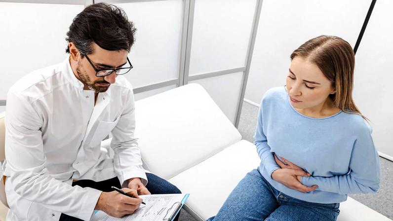 Identificar alterações no corpo após períodos de exagero alimentar é essencial para evitar complicações mais graves