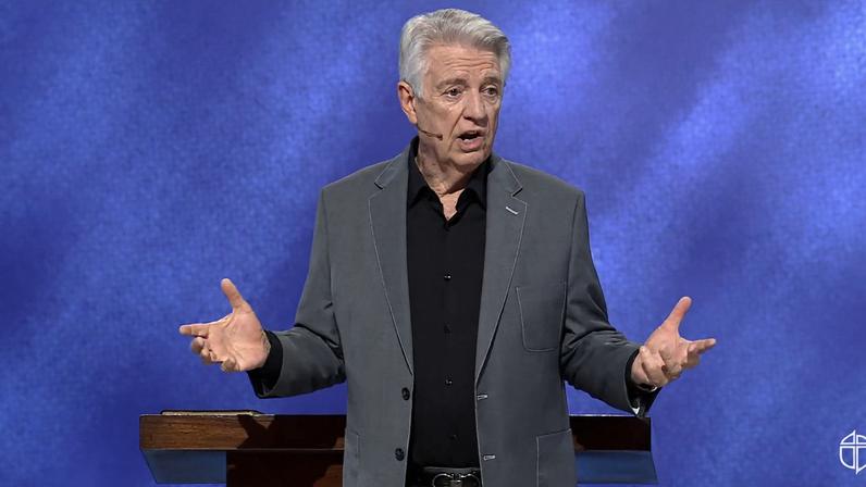 Pastor prega sobre Israel e fiel precisa ser retirado por seguranças