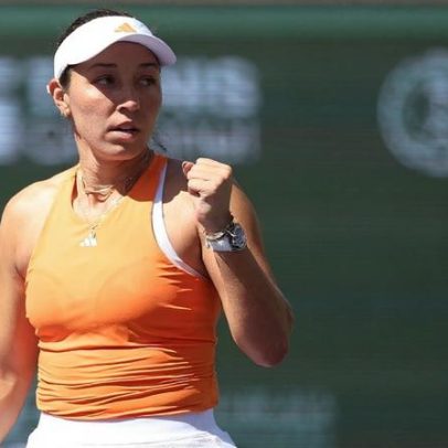 Pegula supera Bencic pela primeira vez e iguala melhor campanha