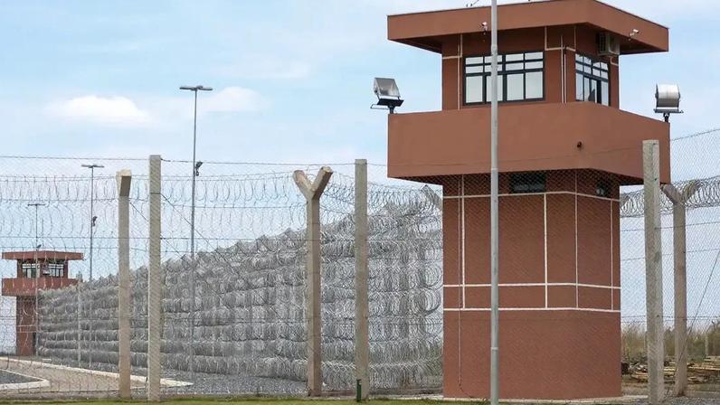 Banqueiro teve autorização para que diálogos com advogados não sejam monitorados na Penitenciária Federal de Brasília. (Foto: Marcelo Camargo/Agência Brasil)
