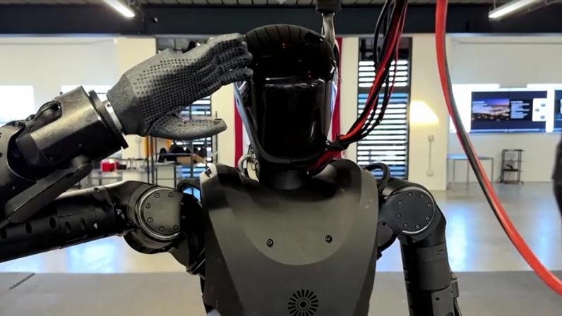 Phantom-01, robô desenvolvido pela americana Foundation Future Industries — Foto: Reuters
