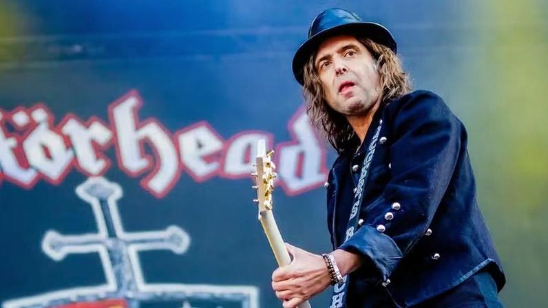 Morre Phil Campbell, guitarrista do Motörhead, aos 64 anos