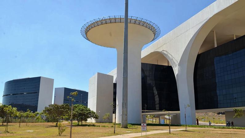 Projeto apresentado pelo governo de Minas prevê aumento geral de 5,4% para servidores estaduais