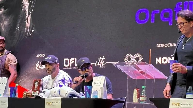 Acelino "Popó" Freitas durante coletiva de imprensa do Fight Music Show (Foto: Beatriz Pinheiro/ Lance!)